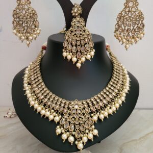 crystal jewellery