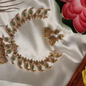 matfinish manga necklace