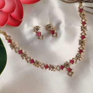 matfinish red with green stone necklace